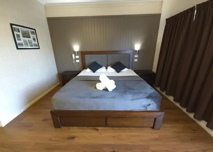 Cheap hotel: Colonial Rose Motel